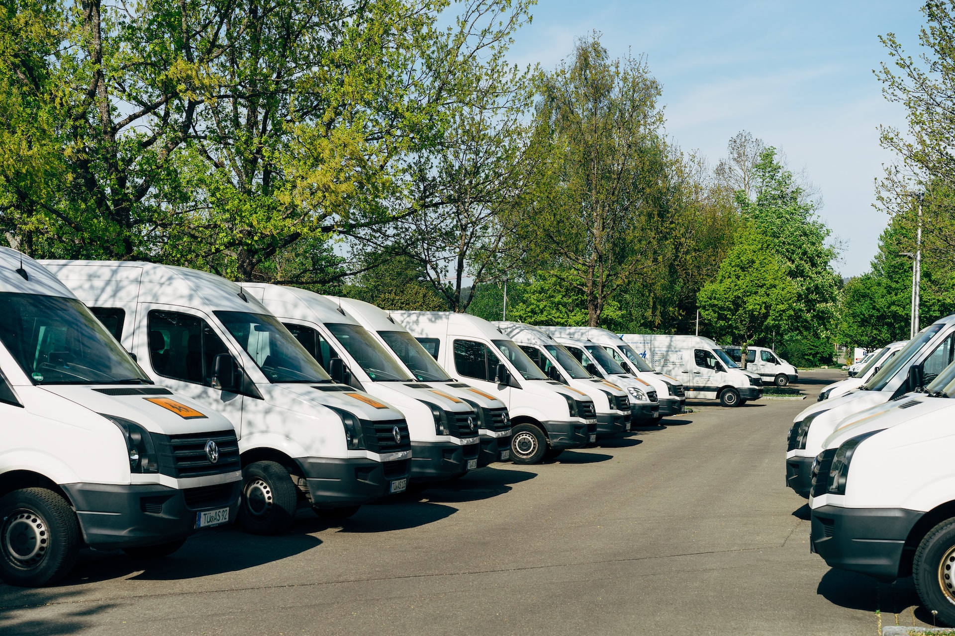 Fleet Shine: Elevate Your Brand with Immaculate Vehicle Fleets